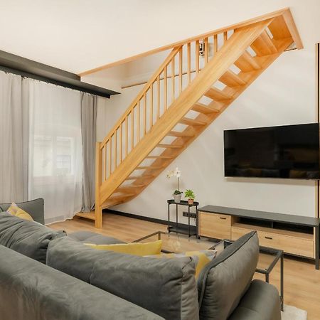 Komeda Apartment Hidden In Poznan Old Town By Noclegi Renters Exterior foto