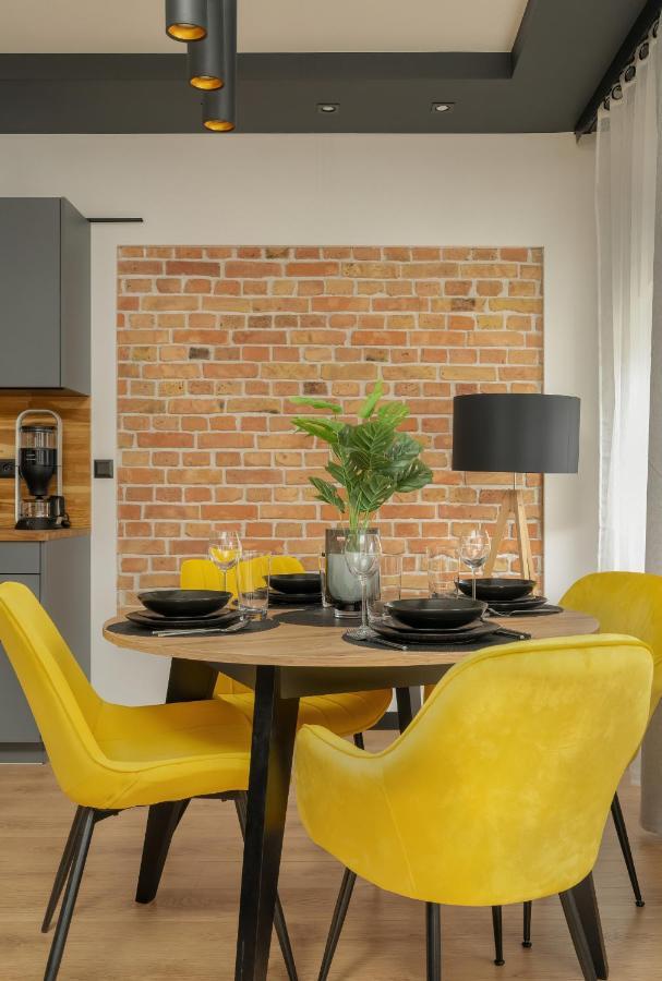Komeda Apartment Hidden In Poznan Old Town By Noclegi Renters Exterior foto