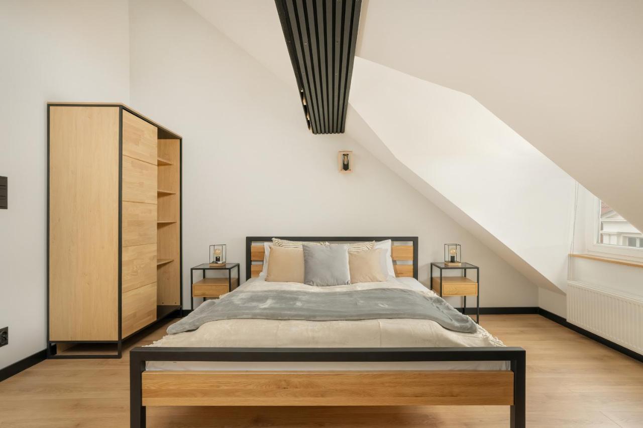 Komeda Apartment Hidden In Poznan Old Town By Noclegi Renters Exterior foto