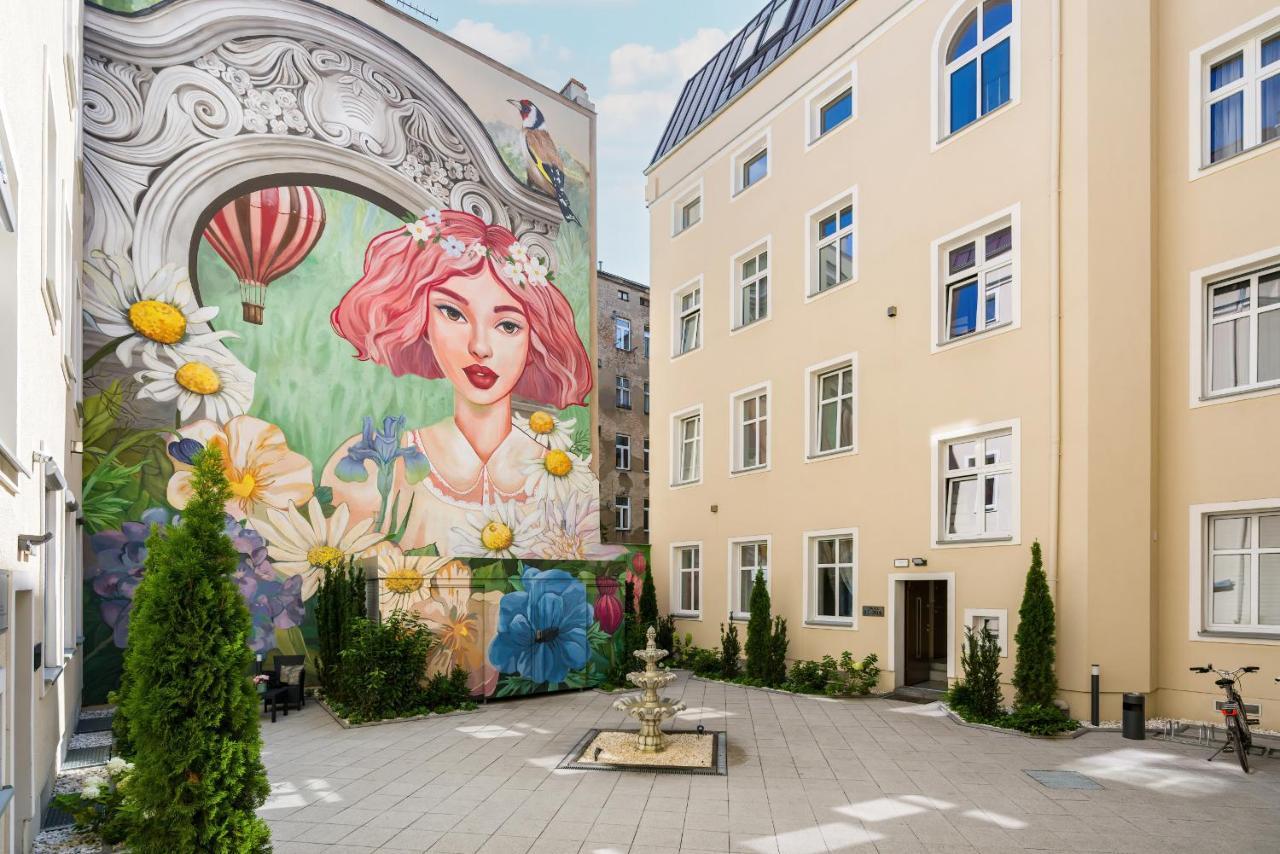 Komeda Apartment Hidden In Poznan Old Town By Noclegi Renters Exterior foto